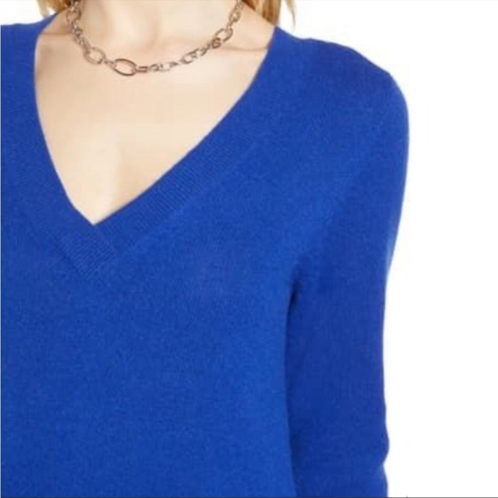 Halogen Cashmere Blue Sweater V-Neck